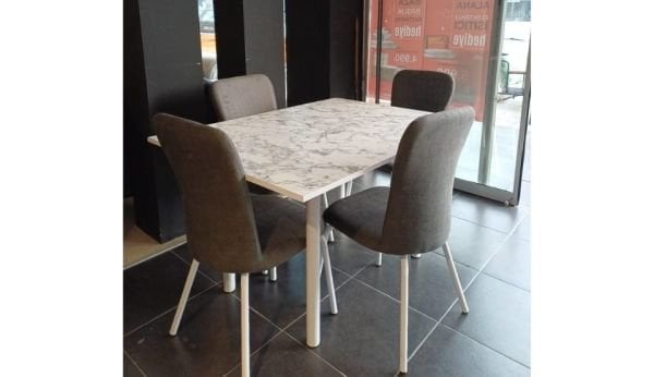 Teşhir Sihirli Beyaz Mermer Metal Mutfak Masa Takımı