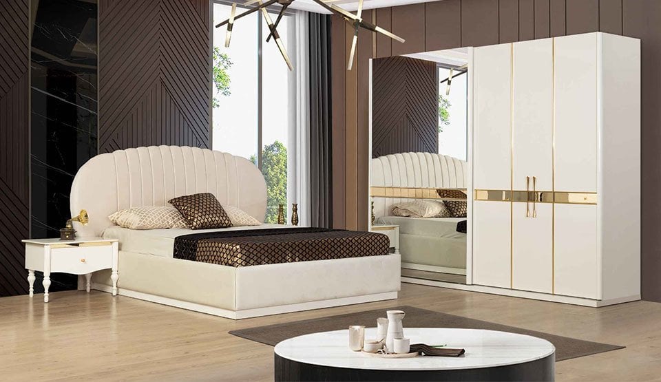 A. Linda Sürgülü Yatak Odası