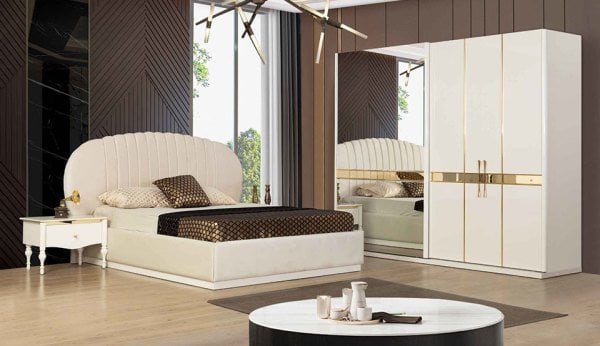 A. Linda Sürgülü Yatak Odası