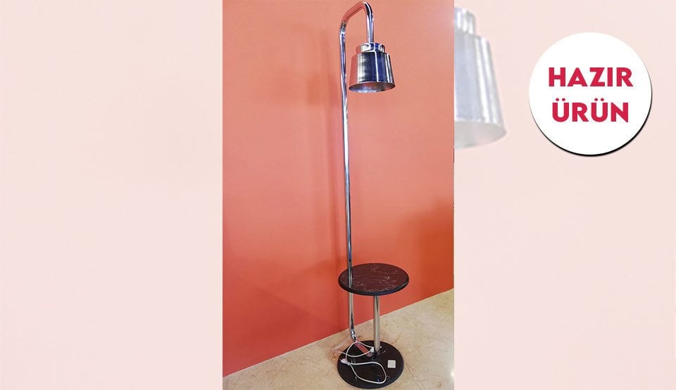 Teşhir Gümüş Ayaklı Lambader