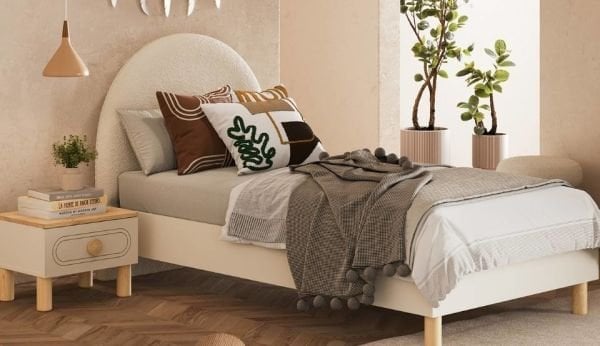 P. Bohem Genç Odası