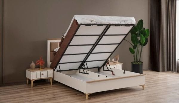 B. Bella Yatak Odası