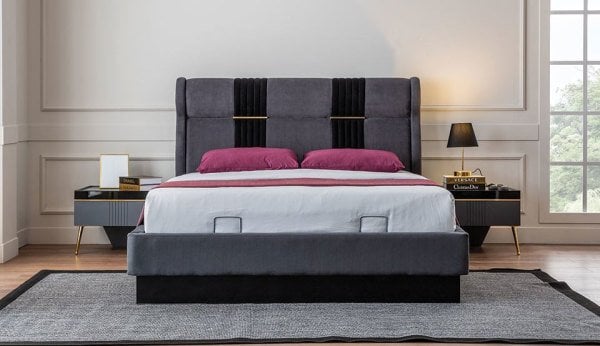 Teşhir Noir Yatak Odası