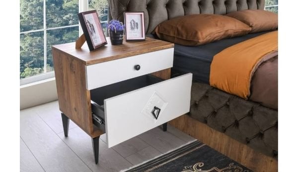 Barbaros Yatak Odası Şifonyer ve Aynası