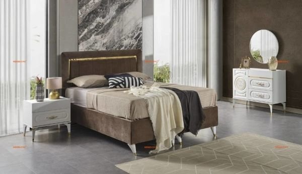 Barbaros Yatak Odası Başlık