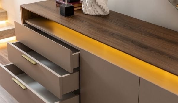 İ. Tılsım Yemek Odası