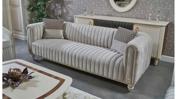 A. İnci Üçlü Koltuk