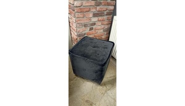 Teşhir Titanyum Puf